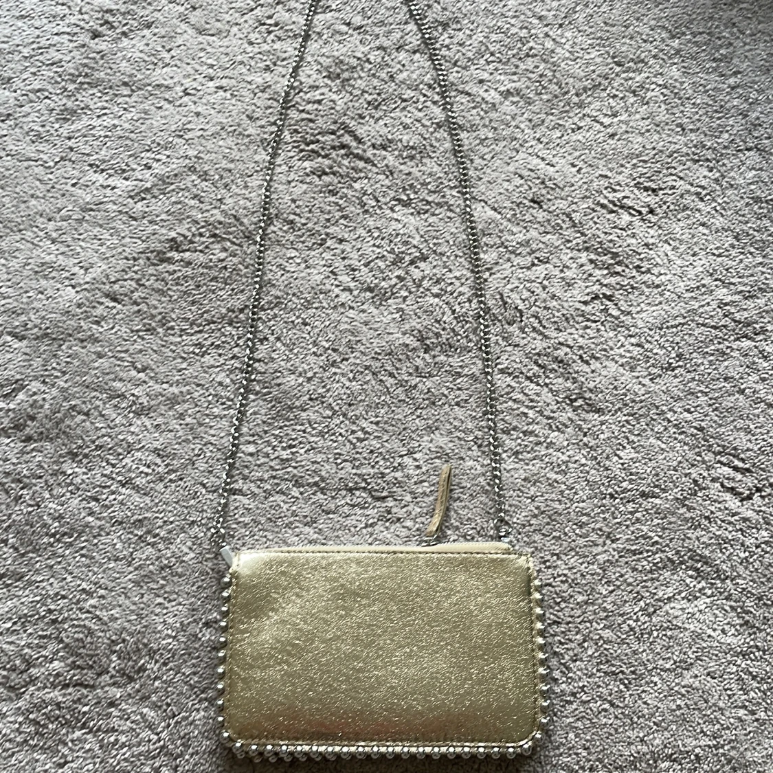 Guldig väska från zara