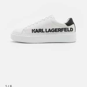 Säljer dessa Karl Lagerfeld skor i storlek 41💓 köpte dom för 2400 kr i höstas på zalando och använt dom 2 gånger så dom är i helt ny skick 😊 skriv privat för egna bilder ⭐️