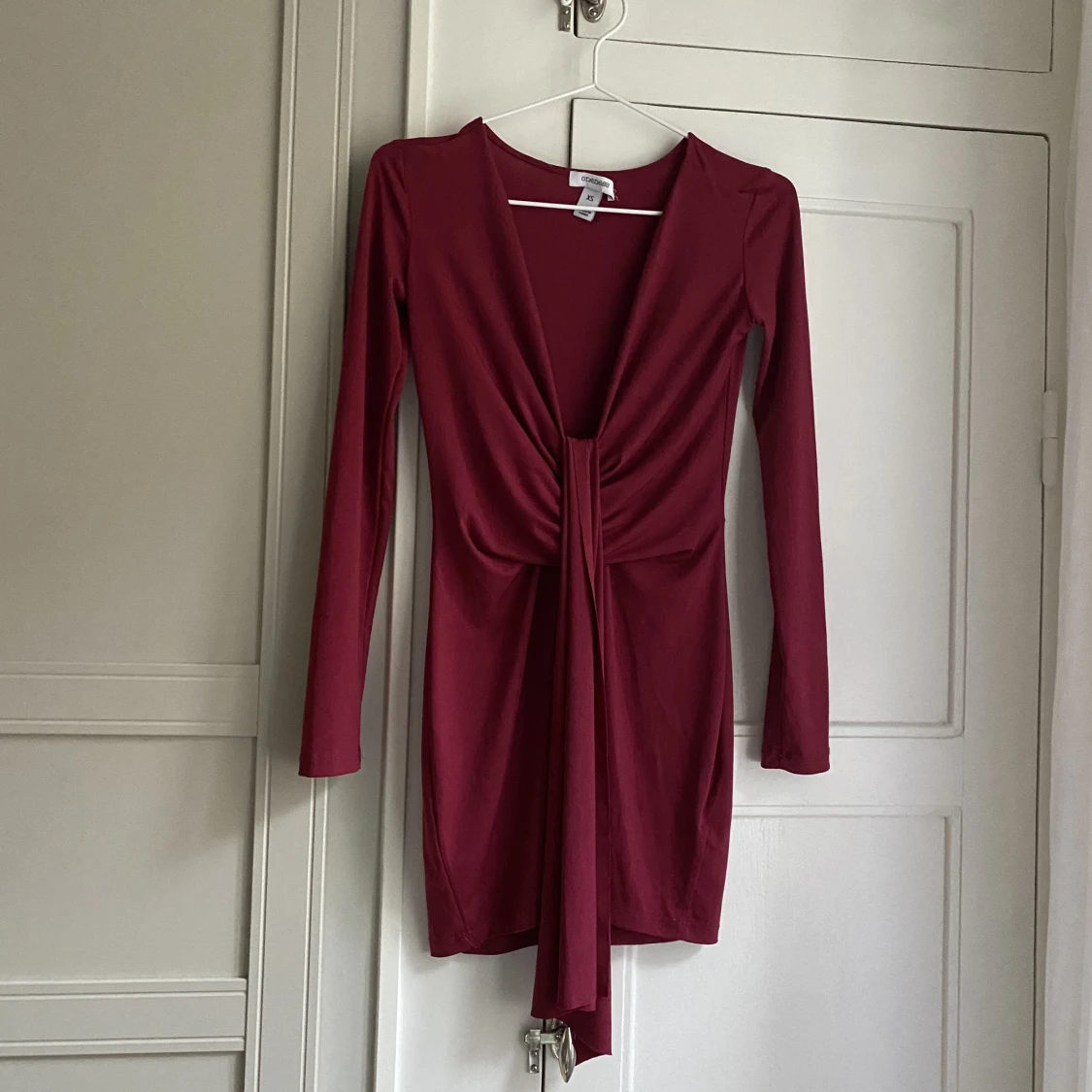 Vinröd klänning  - 91