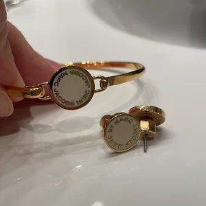 Armband och örhängen från Marc by Marc Jacobs - Bra skick!