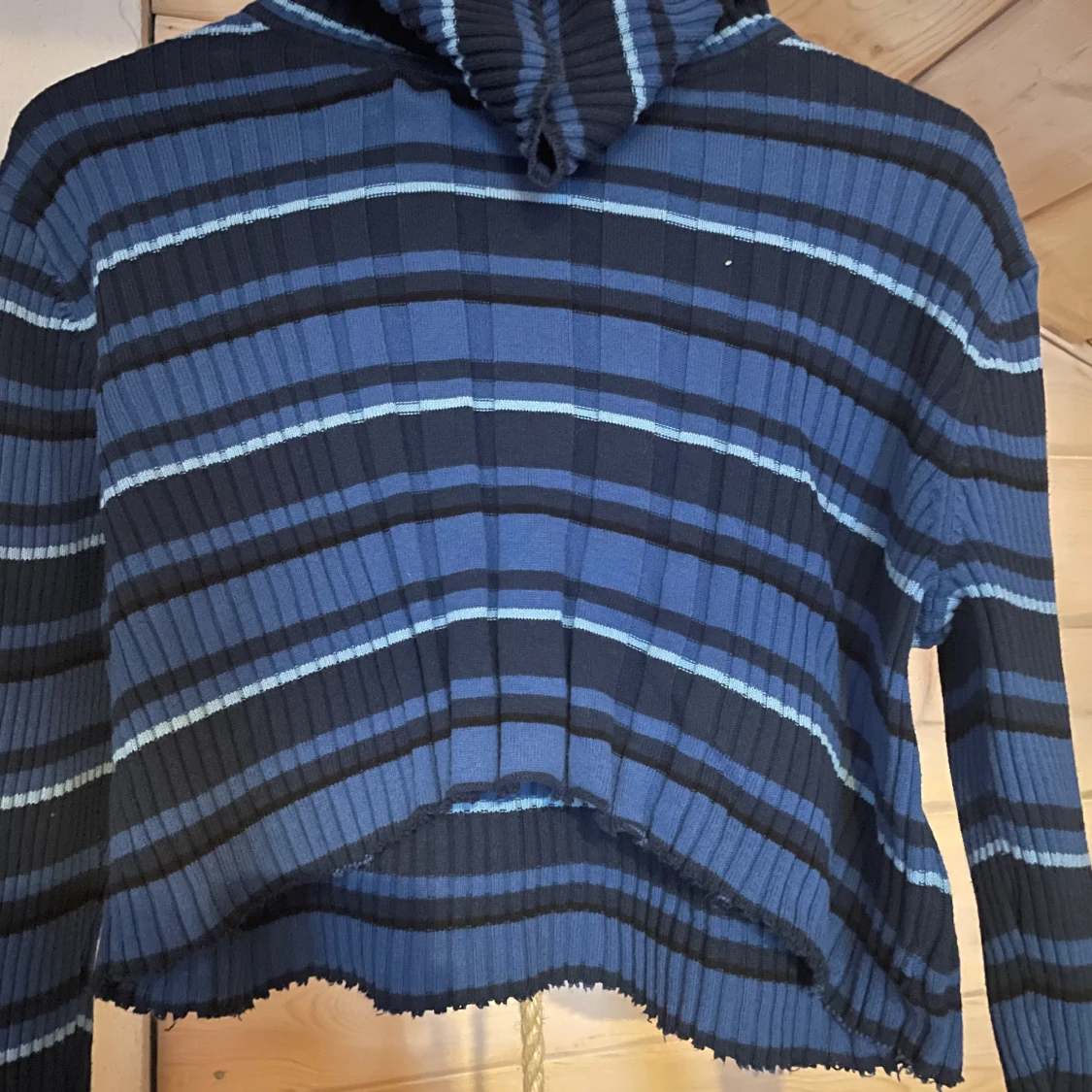 Randig tröja med högkrage - 91