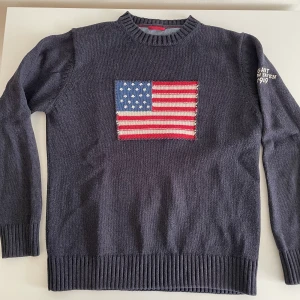 GANT stickad flagga tröja - Relativt gammal modell, riktigt grov i stickningen, bra kvalite och gott skick