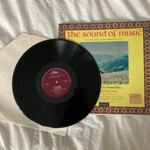The sound of musik  - The sound of music soundtrack på vinyl. Fint skick utan några repor.