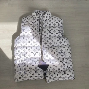 LV Väst - Den är helt ny, Fler bilder kan fås vid intresse 