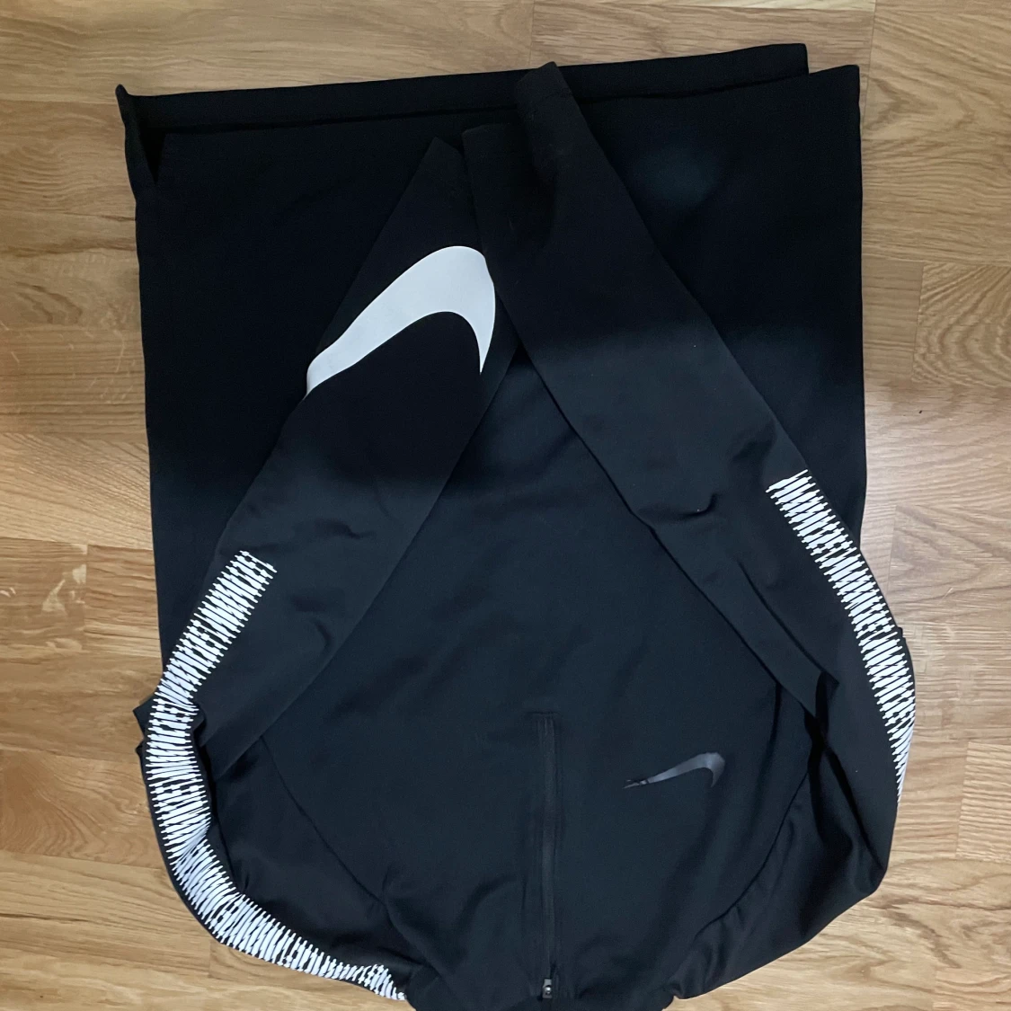 nike tränigns kofta 