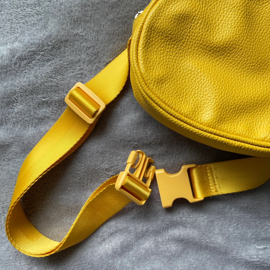 gul midjeväska - 91
