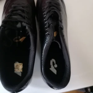 Fotbollsskor st 42 - Nyskick Hämtas vid maxi borås Swish 