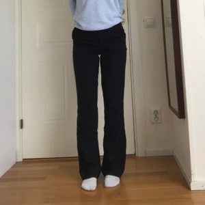 Kostymbyxor  - Från bikbok, försmå för mig nu. Jättefina och bra skick💕💕