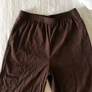 Beyond Retro Garage Sale brown trousers that have never been used.    Like New Condition 🌸