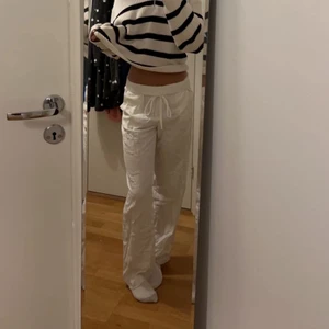 Linnebyxor  - Linnebyxor som passar mig som är 170 och har storlek 34-36❤️