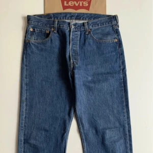 Levi’s jeans  - Säljer mina jeans eftersom den är för små, använda 3-4 gånger 