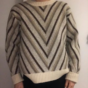 Stickad tröja NA-KD - Aldrig använd, väldigt mjuk 🥰