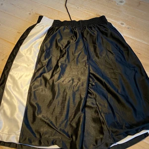 Nike basket shorts - Basket shorts från Nike