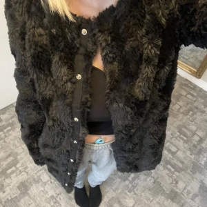 Jacka - Tunn pälsjacka från veromoda, stl xs. knappt använd