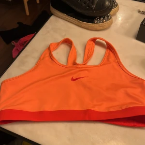 Nike sport-bh XL - Oanvänd
