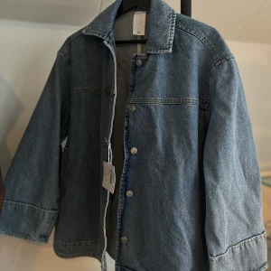 Jeansjacka från Carin Wester - Helt ny jeansjacka från Carin Wester! Aldrig använd. Nypris 899kr 
