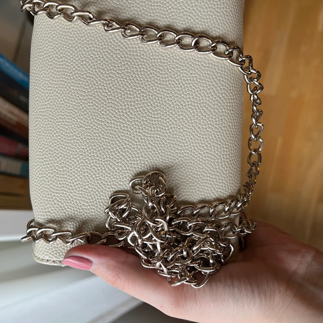 Mario Valentino DIVINA axelremsväska - 91