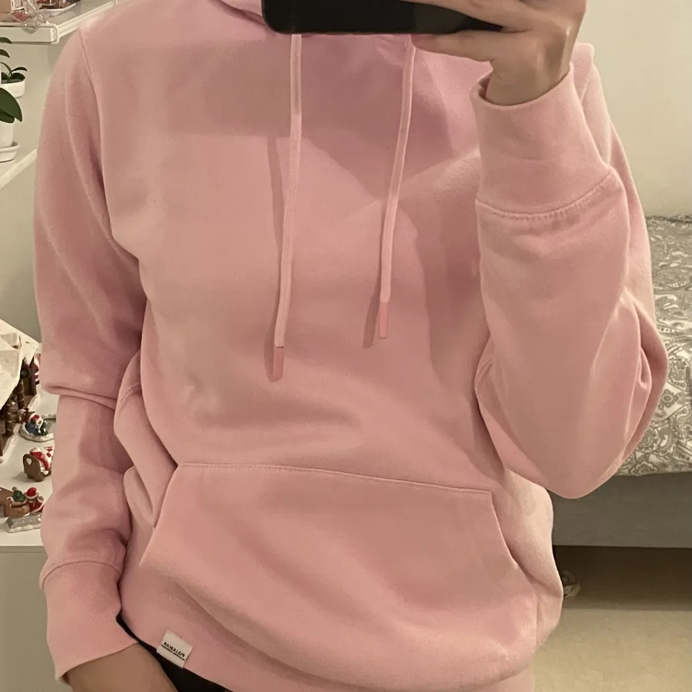 rosa hoodie från pull&bear 💕💓🎀 knappt använd 💗. Hoodies.