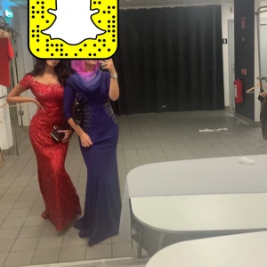 klänning  - jätte fin och strechig lila klänning, använd 2ggr. 