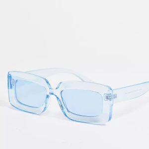 Asos Design - Blå fyrkantiga solglasögon MBLUE - Asos design, retro ljusblå solglasögon 💙oanvända, endast provade 💙 nypris 179:-, nu 90:-! 🤍