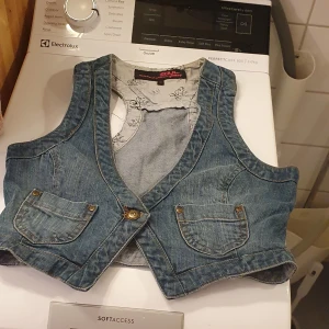 Fin väst - Passar till allt