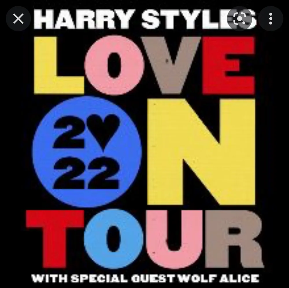 Säljer två styckna sittplatser till Harry Styles konserten i Stockholm den 29 juni för 1000kr/st! Kontakta mig för mer info🥰. Övrigt.