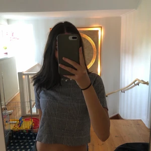 Topp - Köpt från pull and bear för ish 2 år sen💙 använder int längre, använd kanske 2 ggr