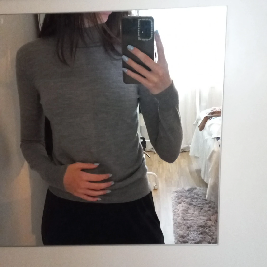 Grå stickad polotröja