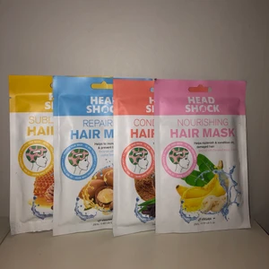 4 st hår masker - Säljer 4 st oanvända hårmasker Dofter: Banan, kokosnöt, honung, Argan oil & jojoba seed oil. Alla utom honungs masken är veganska. 