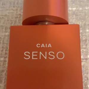 Säljer min oanvända caia senso parfym då jag har en exakt likadan, box tillkommer!