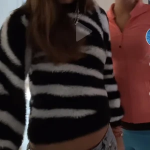 SÖKER! - Söker denna så snygga zebra tröja i storlek xs då jag inte vet vart den är ifrån❤️
