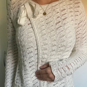 Odd Molly Kofta - Hittar inte koftan online men uppskattat nypris är ca 1800kr. Den är i mycket gott skick och knappt använd. Kommer tyvärr inte till användning. Storlek 0 men passar mig som oftast bär S.