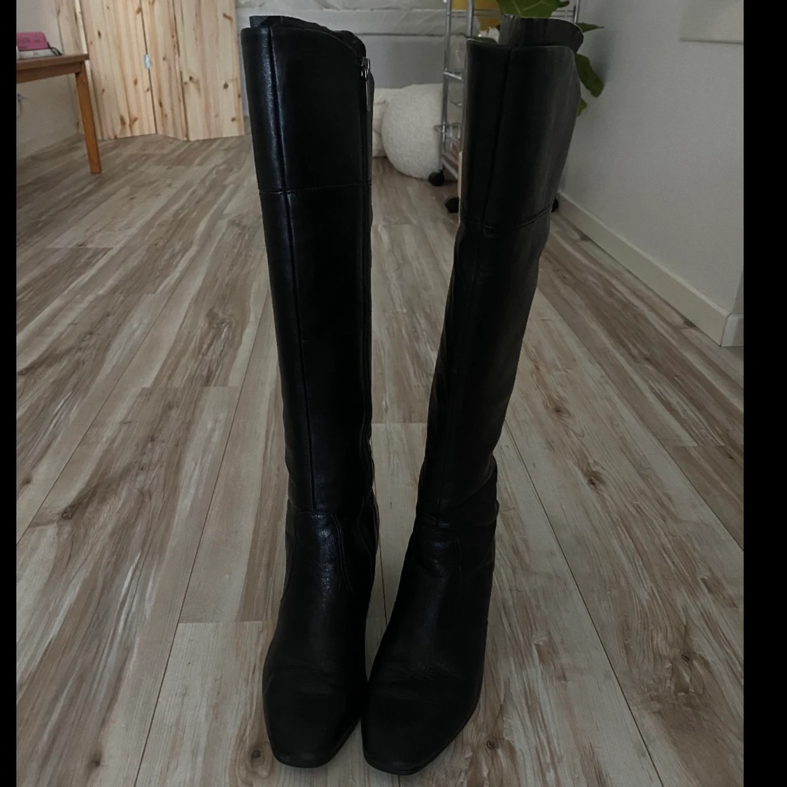 Knähöga boots