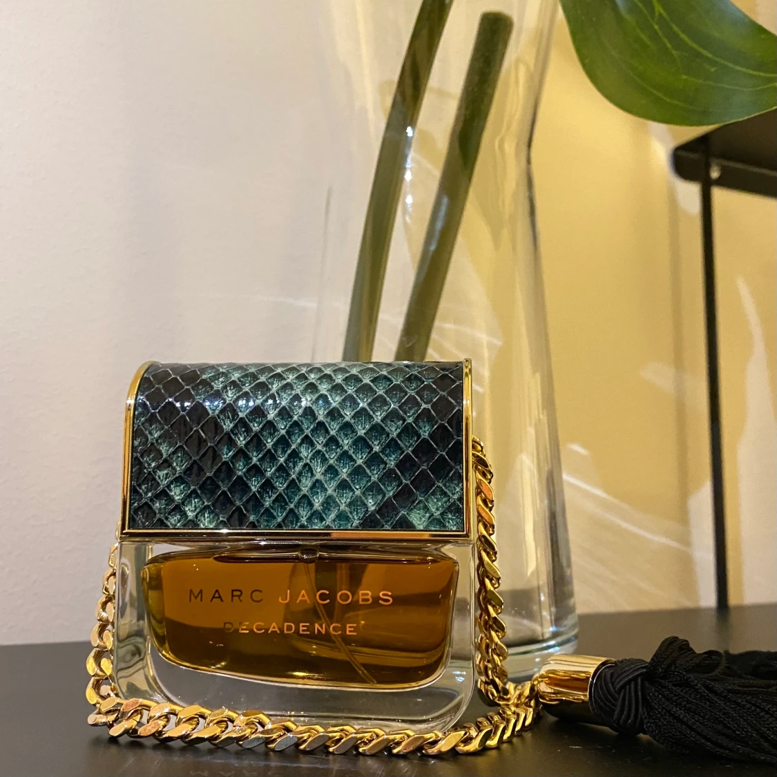 Marc Jacobs Divine Decadence Parfym  - 90