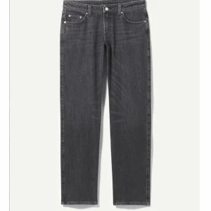 Weekday jeans💖 - Säljer dessa jeans från Weekday använda en gång💓skriv för fler bilder💕