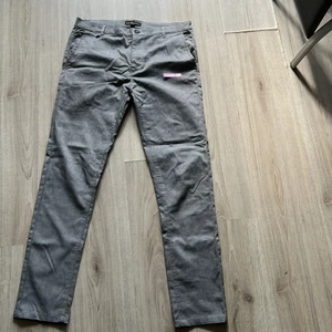 Kostymbyxor - Kostymbyxor