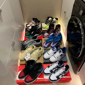 Blandade skor! - Skicka ett meddelande för mer info om alla skor! Bättre bilder, pris, skick, osv tas i meddelanden!  Storlek 44-46