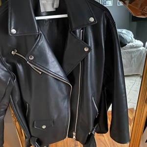 Skinn jacka  - Skinn jacka från asos 