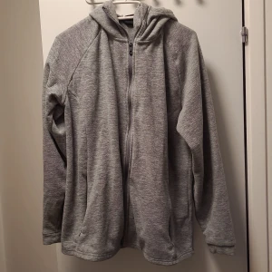 Gray hoodie - Size xl lightly used and in great condition gray hoodie. Feel free to contact for more info. in English or Swedish. 