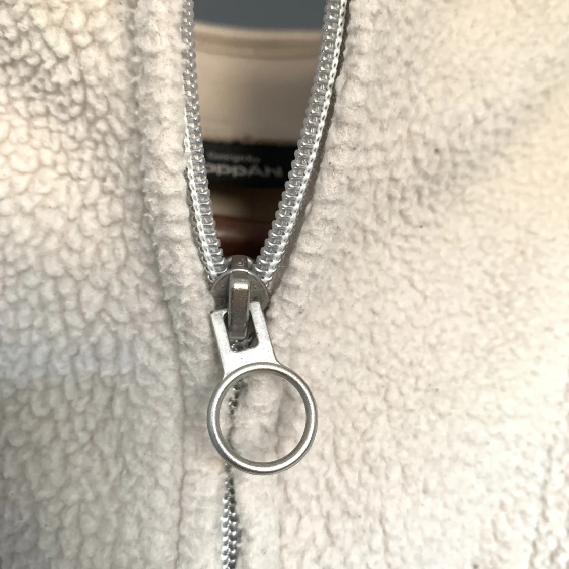 Vit mysig tröja  - 91