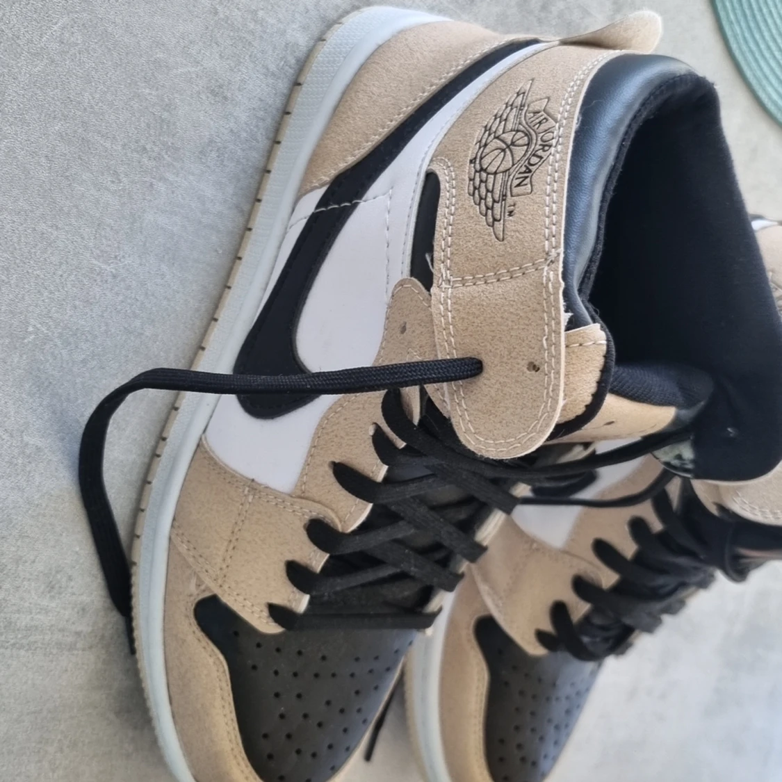 Nike air jordan 1 begie köpare står för frakt eller kan mötas upp - 90