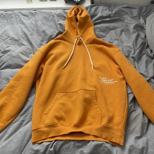 Vailent hoodie - Ändats använd fåtal gånger
