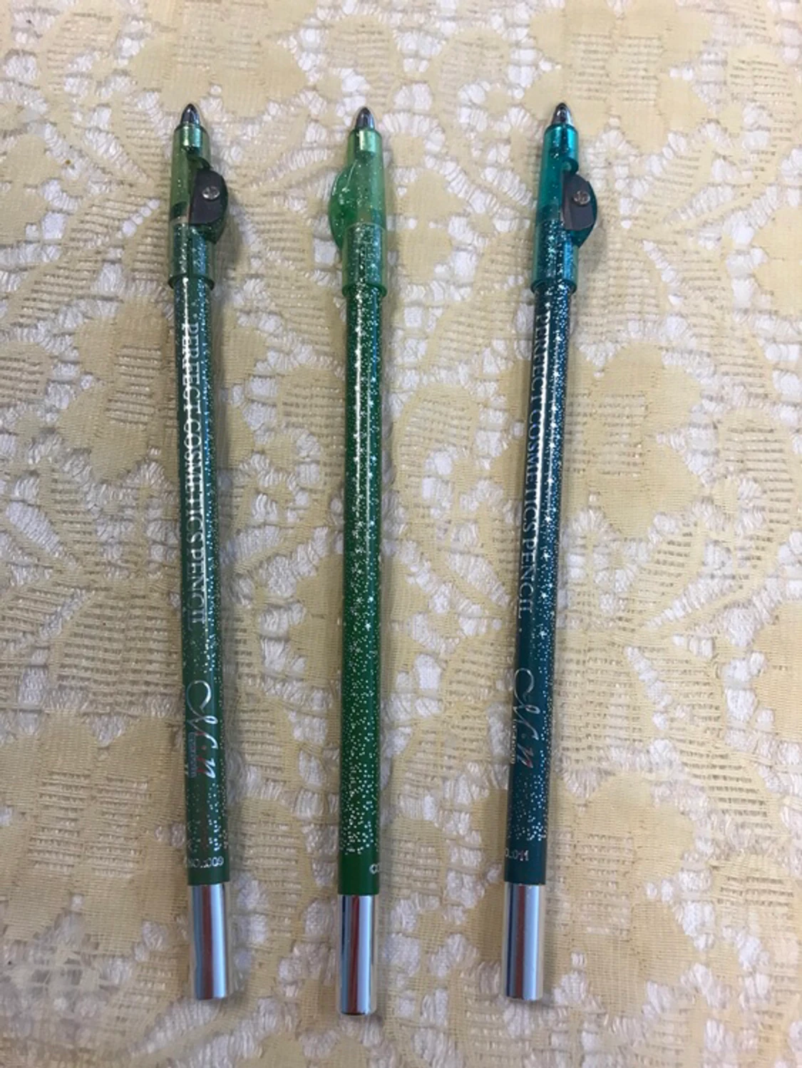 Eyeliner med Pennvässare  - 90