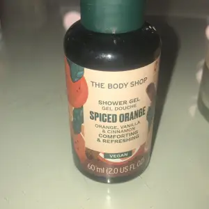 Helt ny the body shop kropps tvål i doft ”spiced orange” (orange, vanilla & cinnamon)