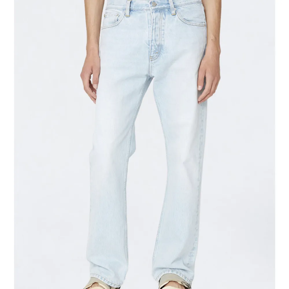 Helt oanvända Hope jeans rush. Säljer pga fel storlek. Nypris 1900. Jeans & Byxor.