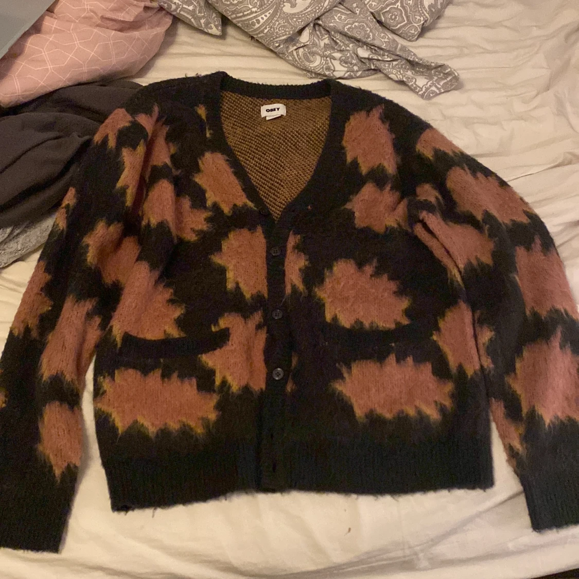 Obey cardigan