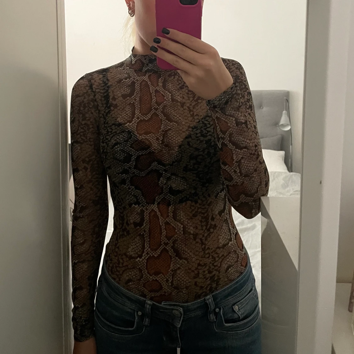 Ormmönstrad body XS