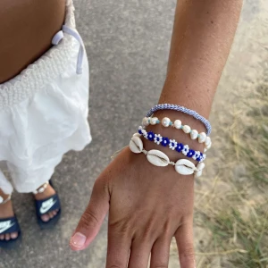 💙waterloo pack💙 - 💙waterloo pack💙tre armband som ger en känsla av mamma mia och grekisk medelhavssommar! passar superfint tillsammans men även själva🐚22kr/armband och 60kr för hela packet! skriv gärna i kommentarerna eller privat om ni vill köpa eller har några frågor!