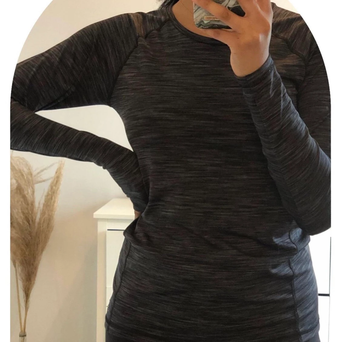 En gråmelerad träningstopp i storlek S🤸🏿‍♀️ - 90