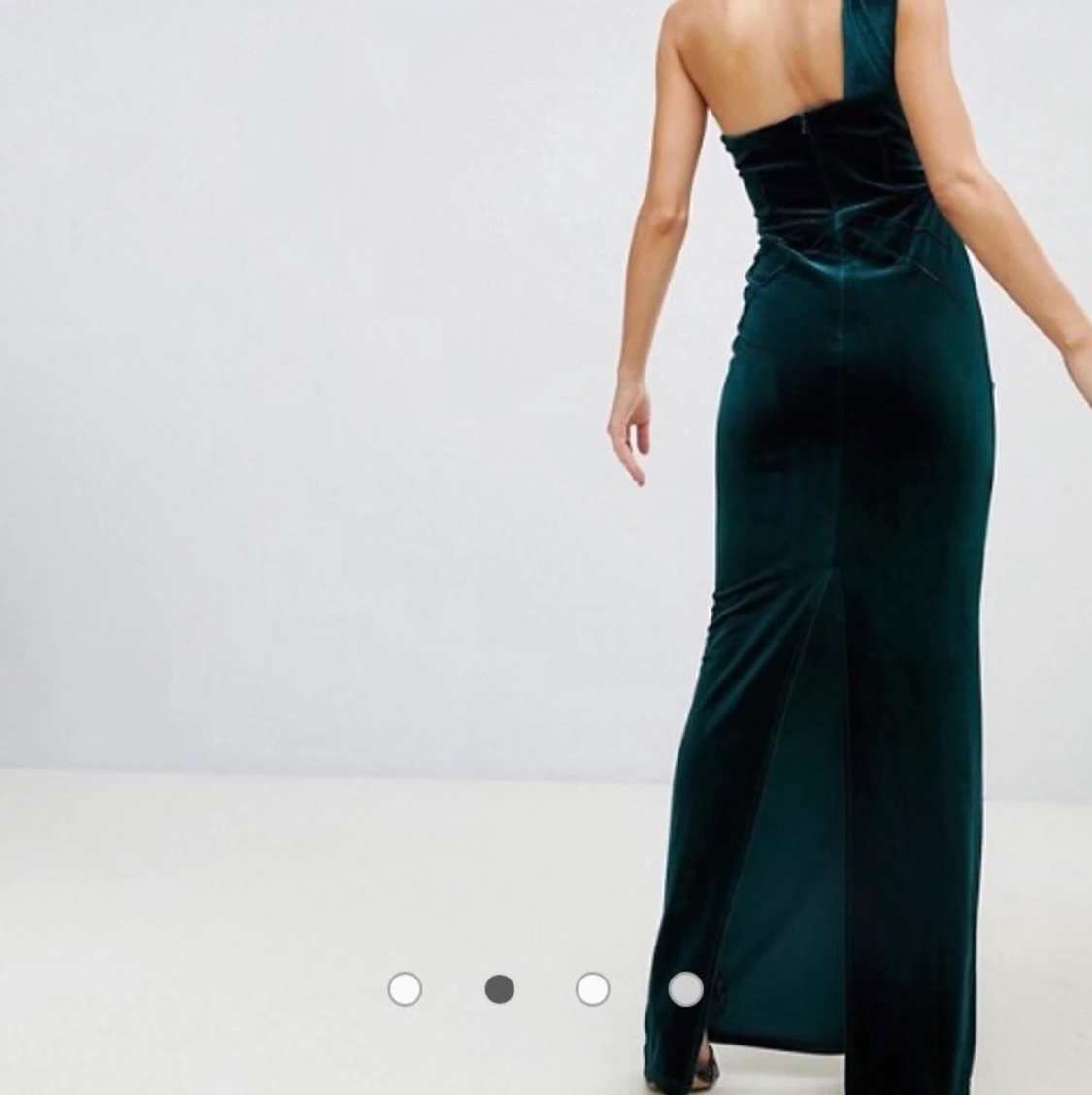 Mörkgrön balklänning i sammet  - 90